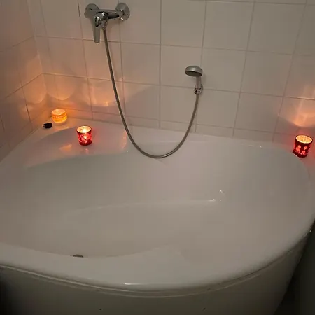 Apartament Viktoria ~vizparti ~ Medences ~