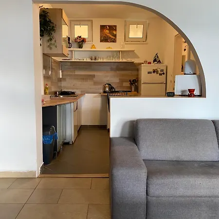 Viktoria ~vizparti ~ Medences ~ Apartman Siofok