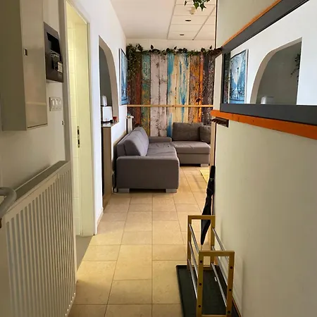 Viktoria ~vizparti ~ Medences ~ Apartament