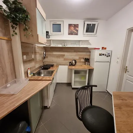 Viktoria ~vizparti ~ Medences ~ Apartman Apartment Siofok